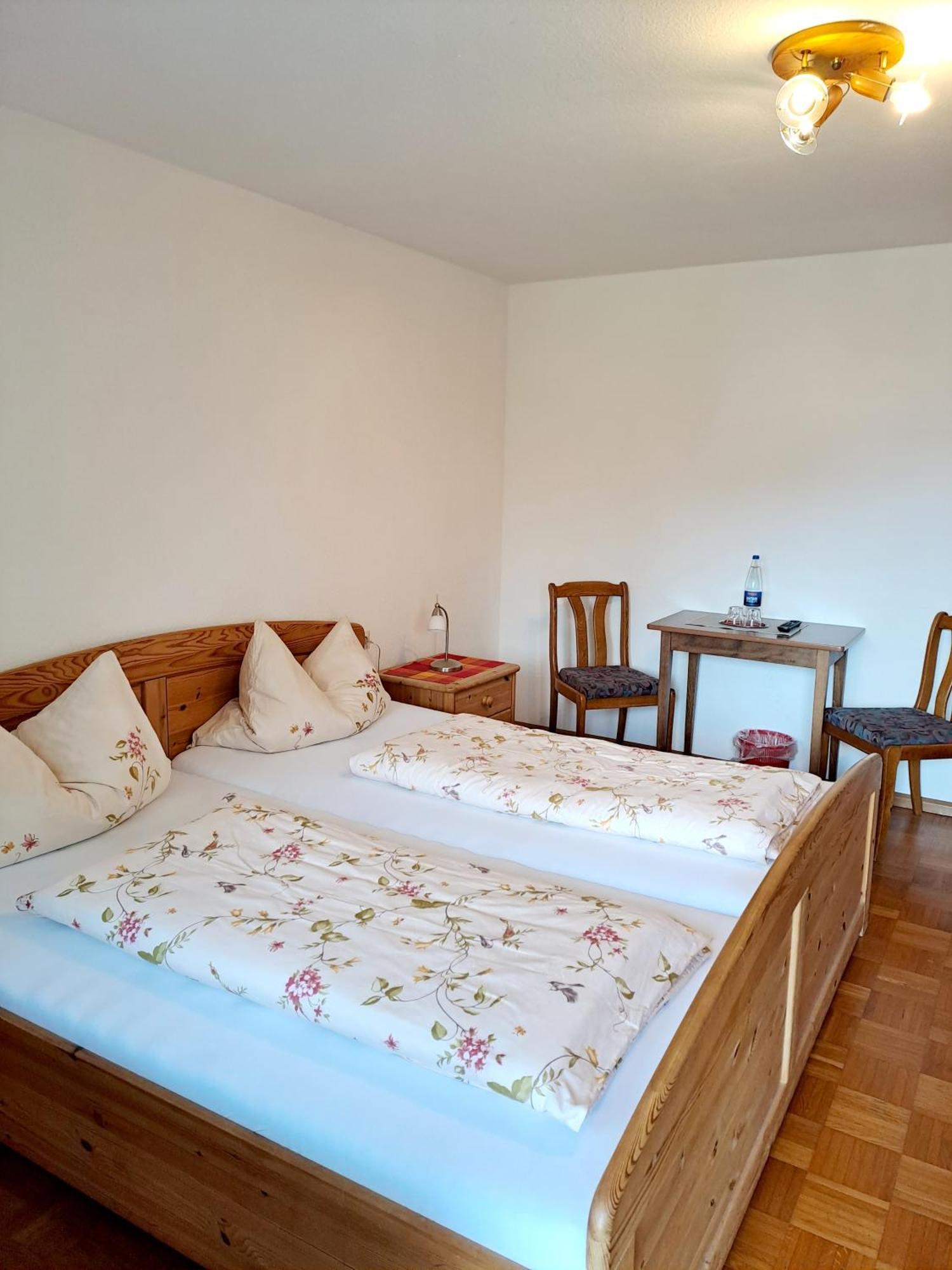 Pension Schlossbergblick Simonswald Luaran gambar