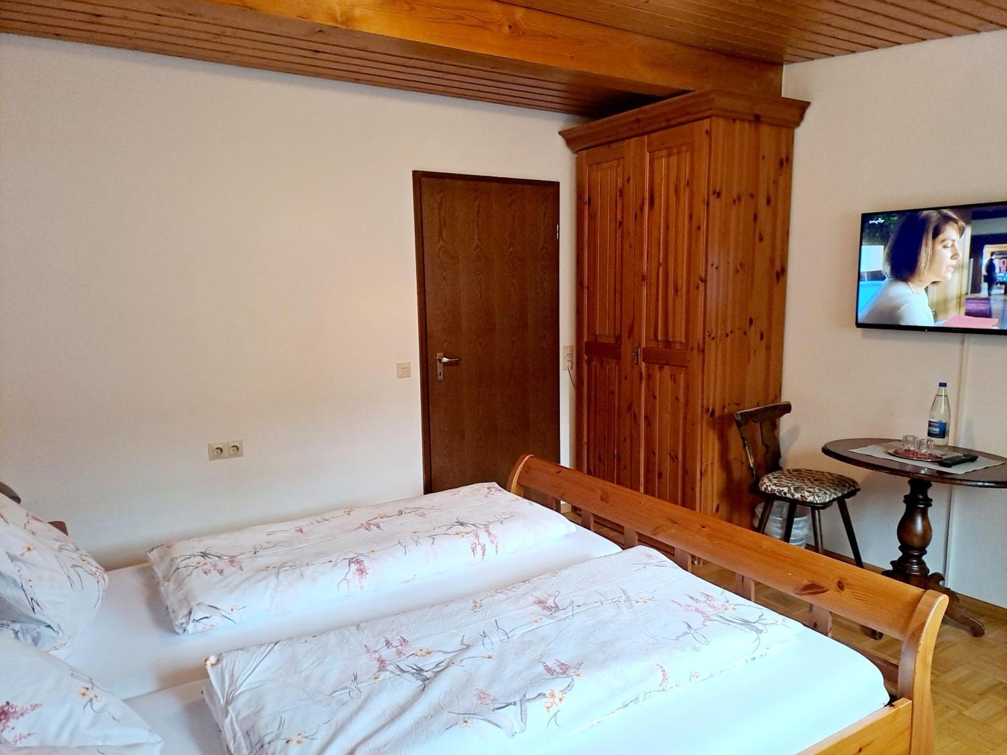 Pension Schlossbergblick Simonswald Luaran gambar